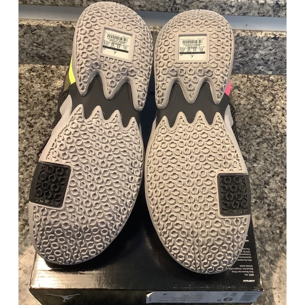 Jordan Why Not Zero.2 Do W Half Box. Great Condition Size 9.5